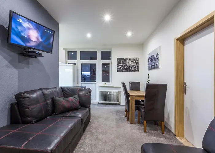 Air-conditioned Sancova - Old Town Apartment *